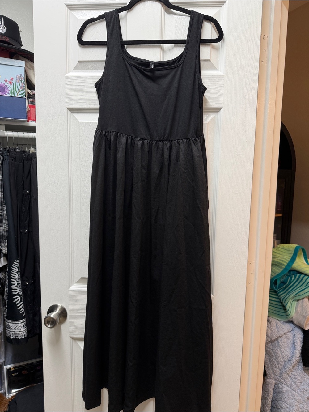 Black Sleeveless Maxi Dress - Women's Casual